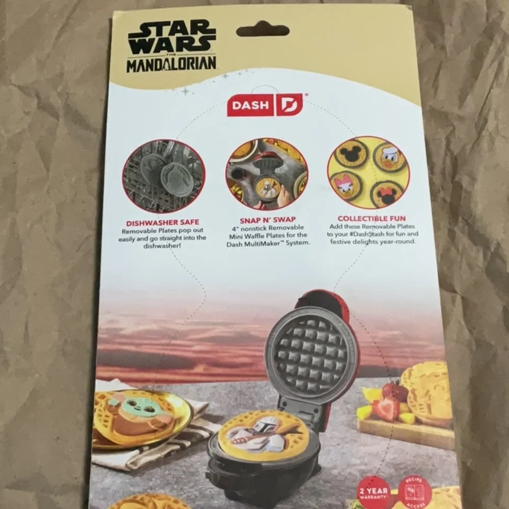 Dash Star Wars The Mandalorian MultiMaker Removable Mini Waffle Plates set new